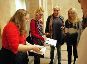 Projekt Osobiste MNW - wizyta wolontariuszy 8a w Muzeum Narodowym w Warszawie