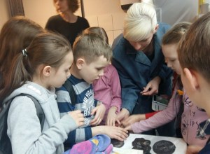 SP94 Warszawa kl. 3g wycieczka do ASP (3)