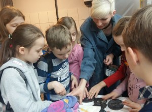 SP94 Warszawa kl. 3g wycieczka do ASP (4)