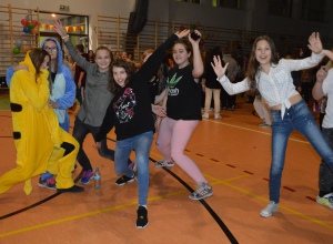 SP_94_Warszawa_bal_4-7_1