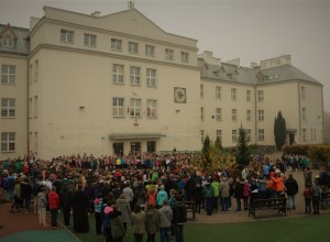 SP94 Warszawa śpiewanie hymnu_2