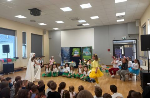 Przedstawienie teatralne klasy 3c pt. „Wielkanocne powitanie wiosny”